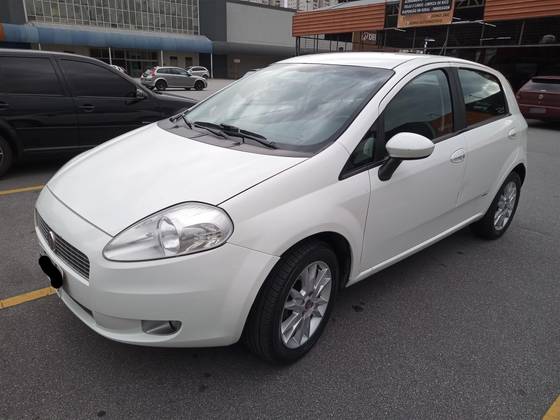 FIAT PUNTO 1.6 ESSENCE 16V FLEX 4P MANUAL